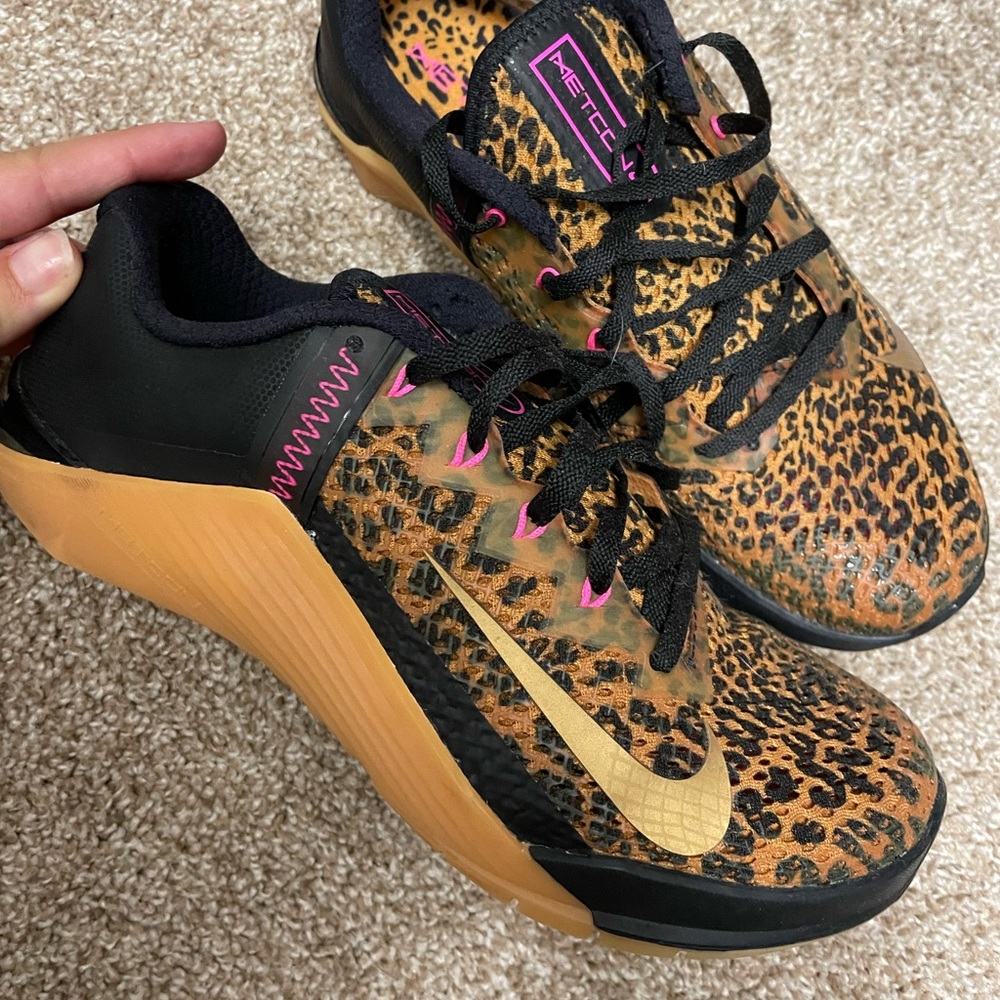 Nike metcons size 8